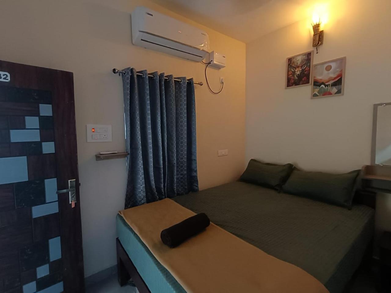 Omkara - The Fives Guest House Tiruvannāmalai Dış mekan fotoğraf